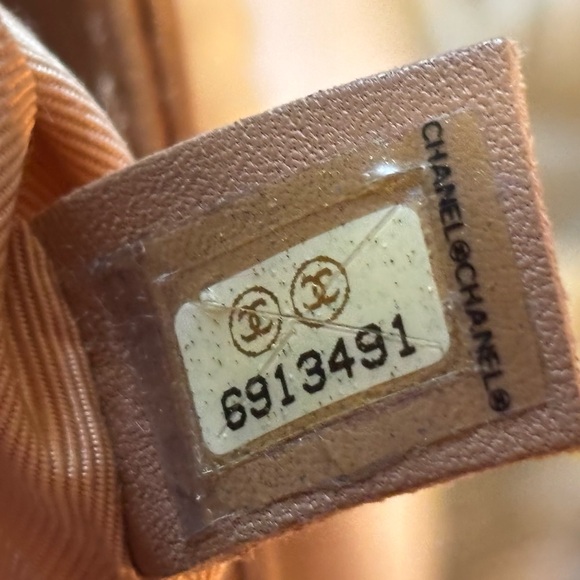 CHANEL Gold Chocolate Bar Tote Bag - Picture 13 of 13